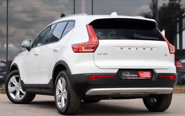 VOLVO XC 40 B3 B DKG Plus Bright