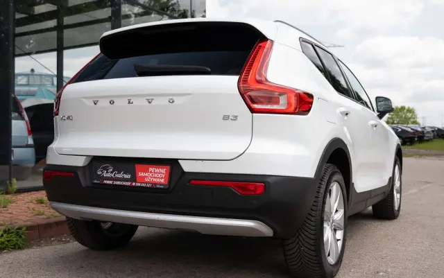VOLVO XC 40 B3 B DKG Plus Bright