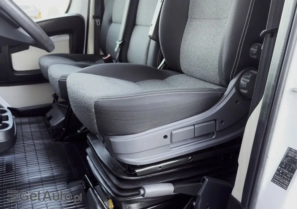 FIAT Ducato Kontener 8ep Drzwi Salon PL 