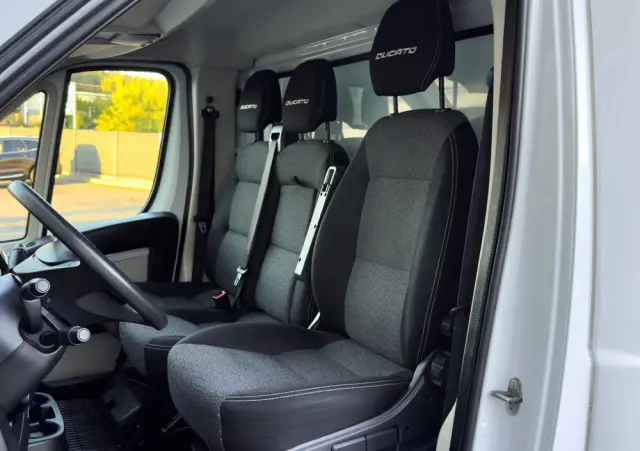 FIAT Ducato Kontener 8ep Drzwi Salon PL 