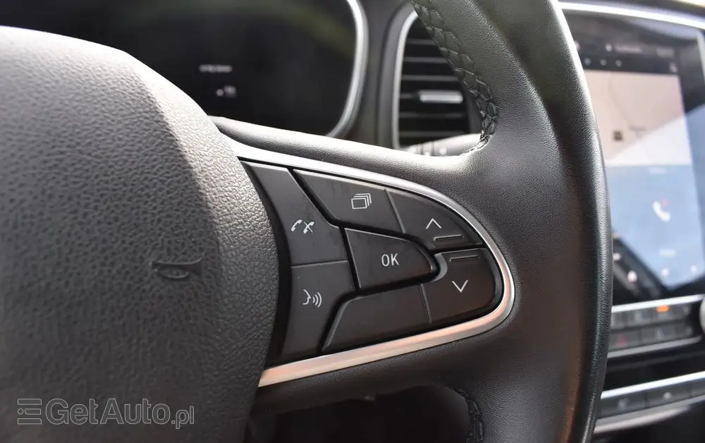 RENAULT Megane 1.3 TCe Intens EDC