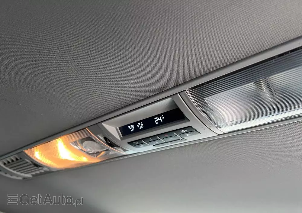 VOLKSWAGEN Caravelle 2.0 TDI L2 Highline DSG