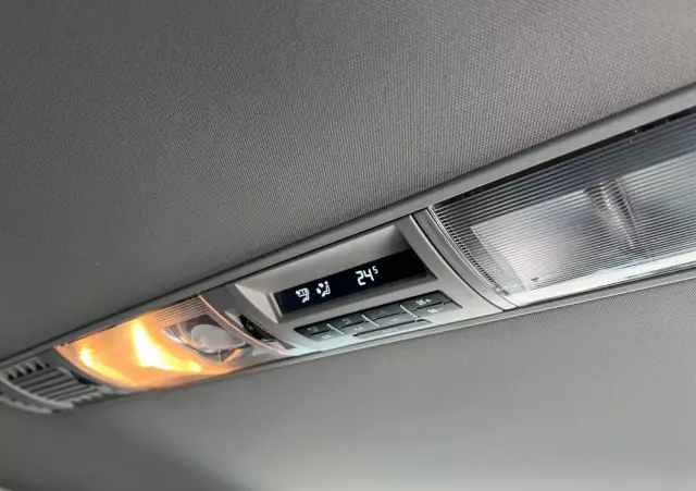 VOLKSWAGEN Caravelle 2.0 TDI L2 Highline DSG