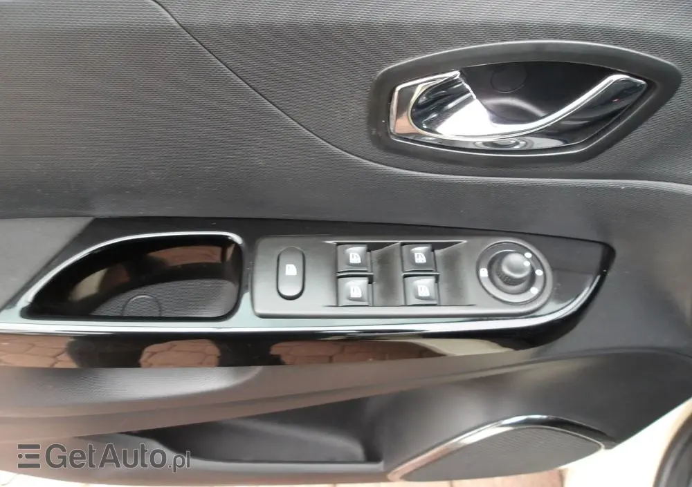 RENAULT Captur 0.9 Energy TCe Zen