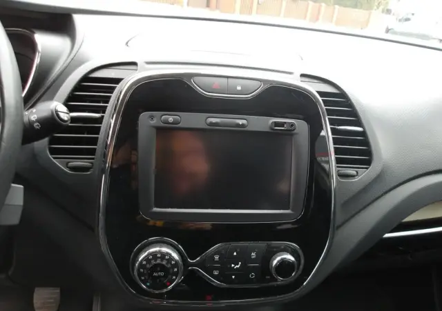 RENAULT Captur 0.9 Energy TCe Zen