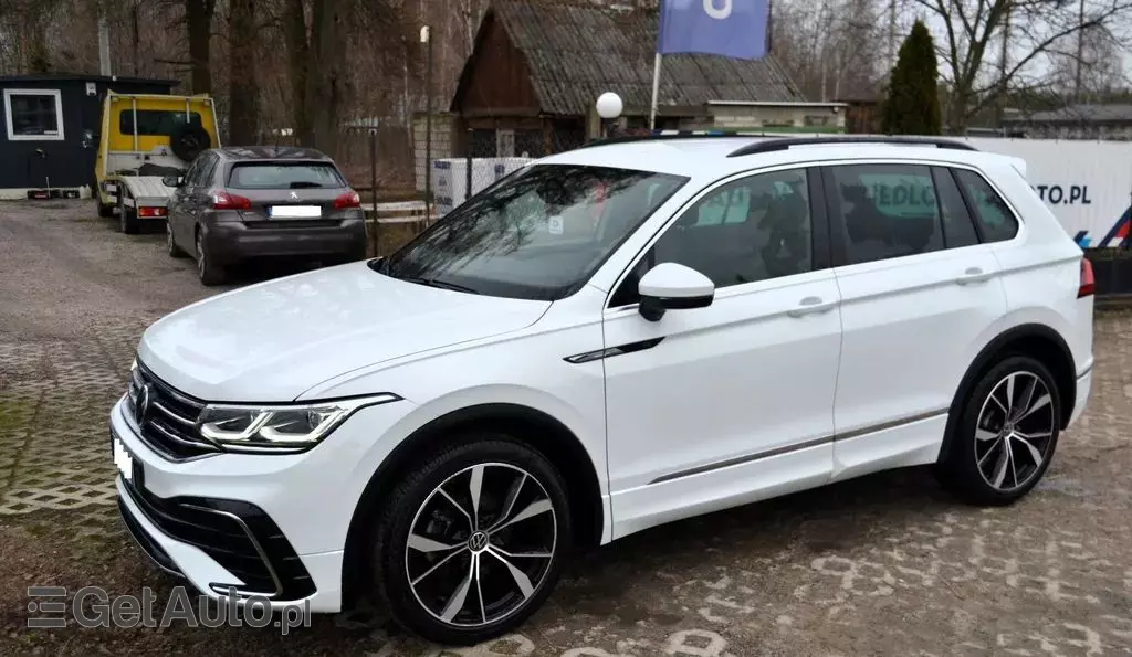VOLKSWAGEN Tiguan 