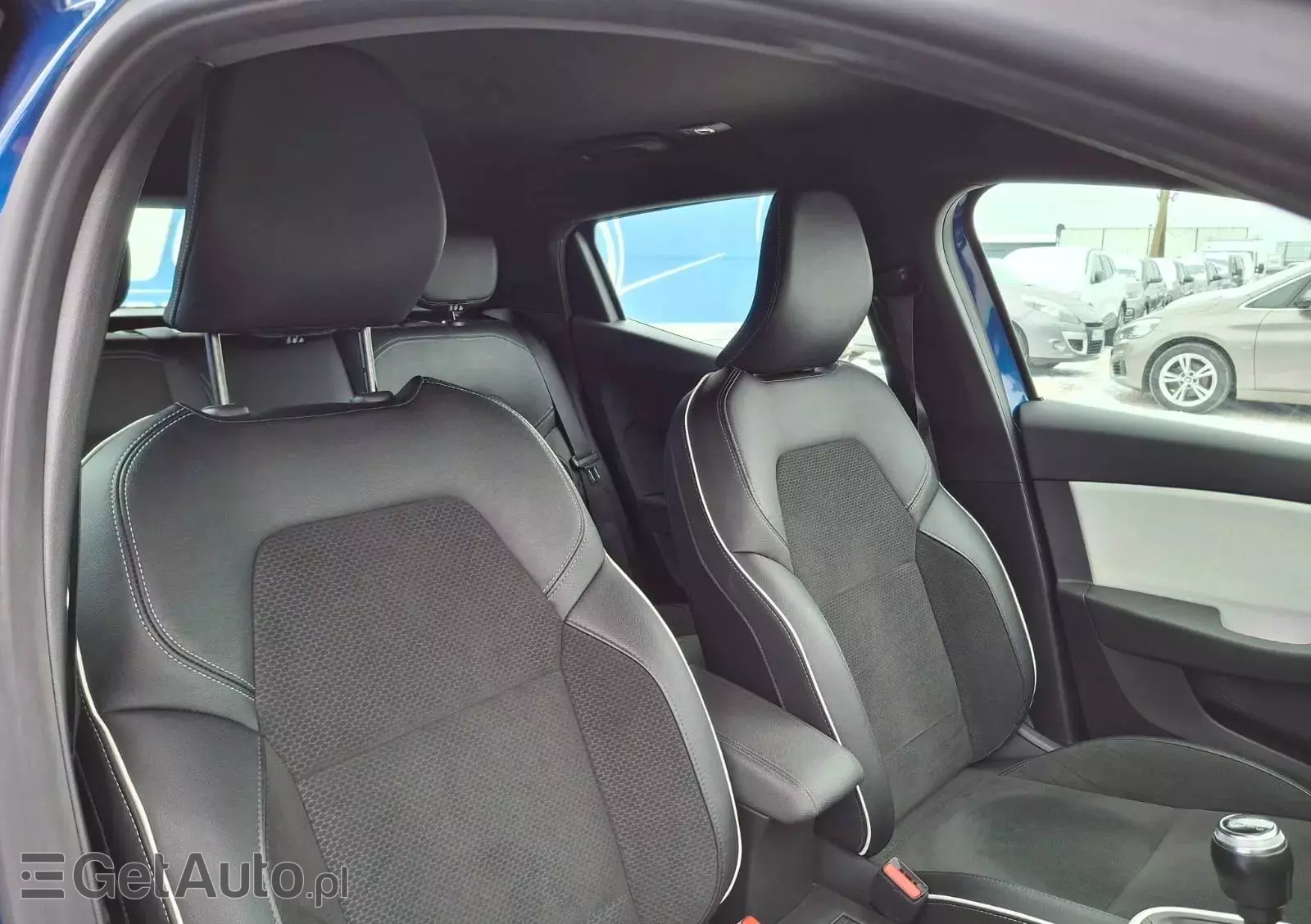 RENAULT Clio 1.0 TCe Intens