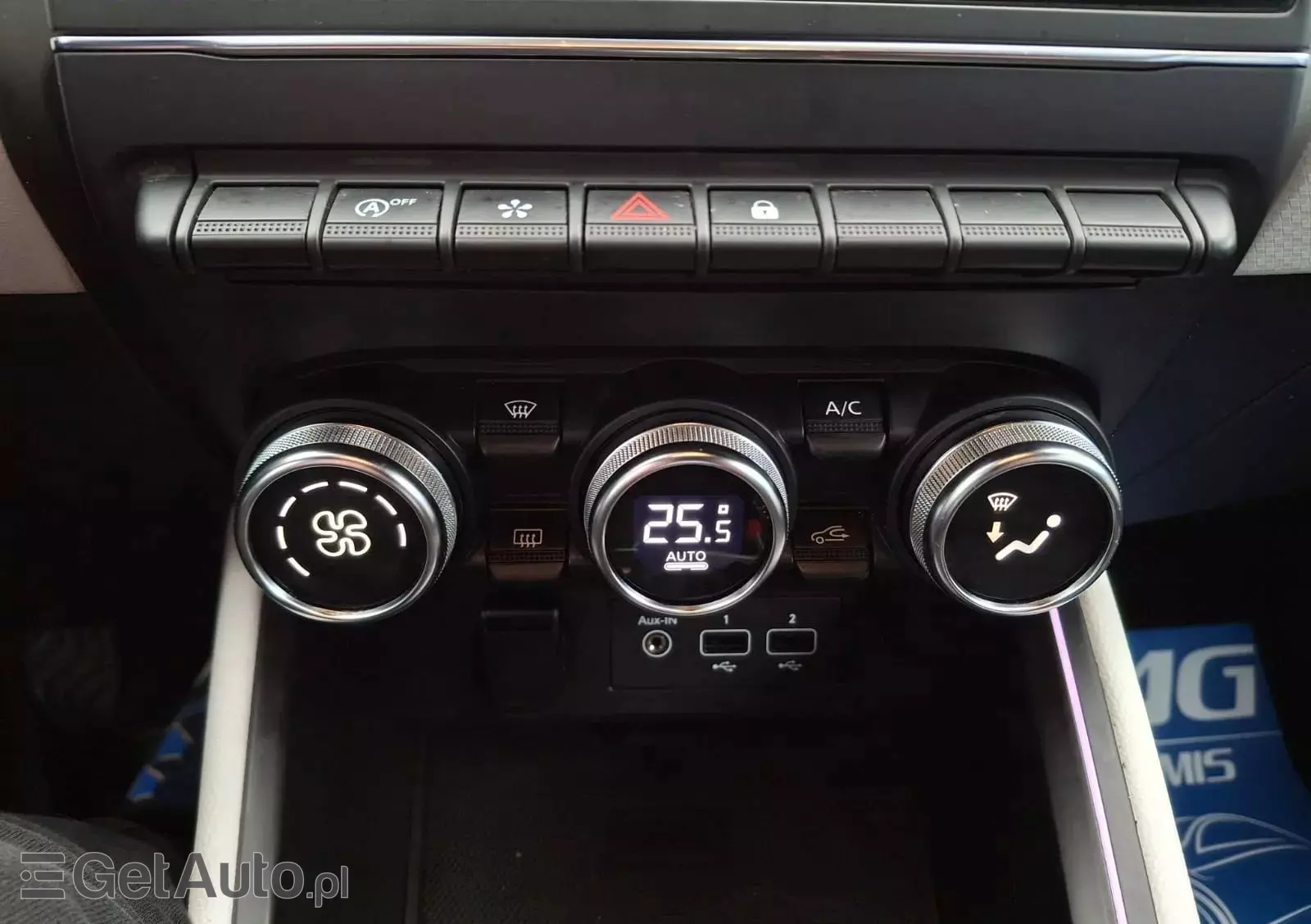 RENAULT Clio 1.0 TCe Intens