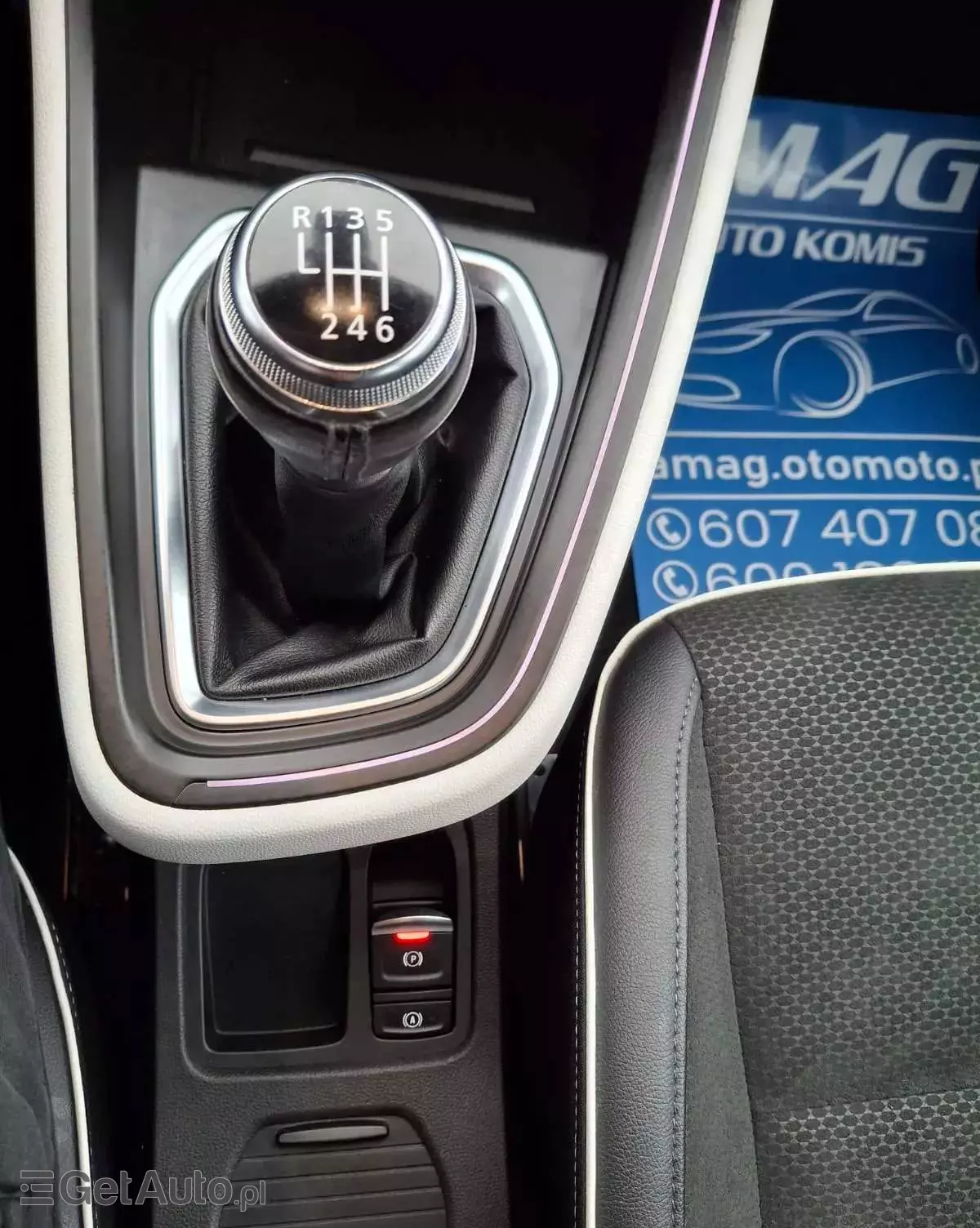 RENAULT Clio 1.0 TCe Intens