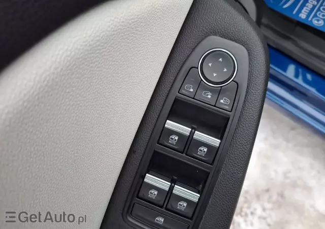 RENAULT Clio 1.0 TCe Intens