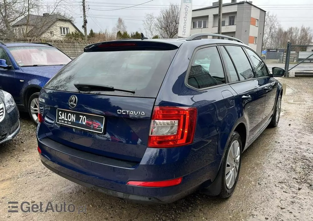 SKODA Octavia 