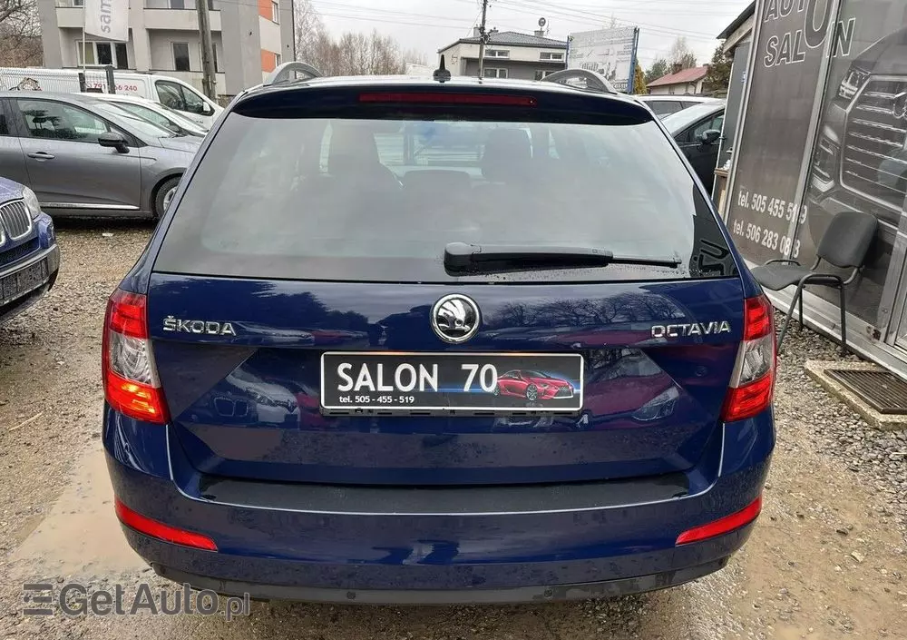 SKODA Octavia 