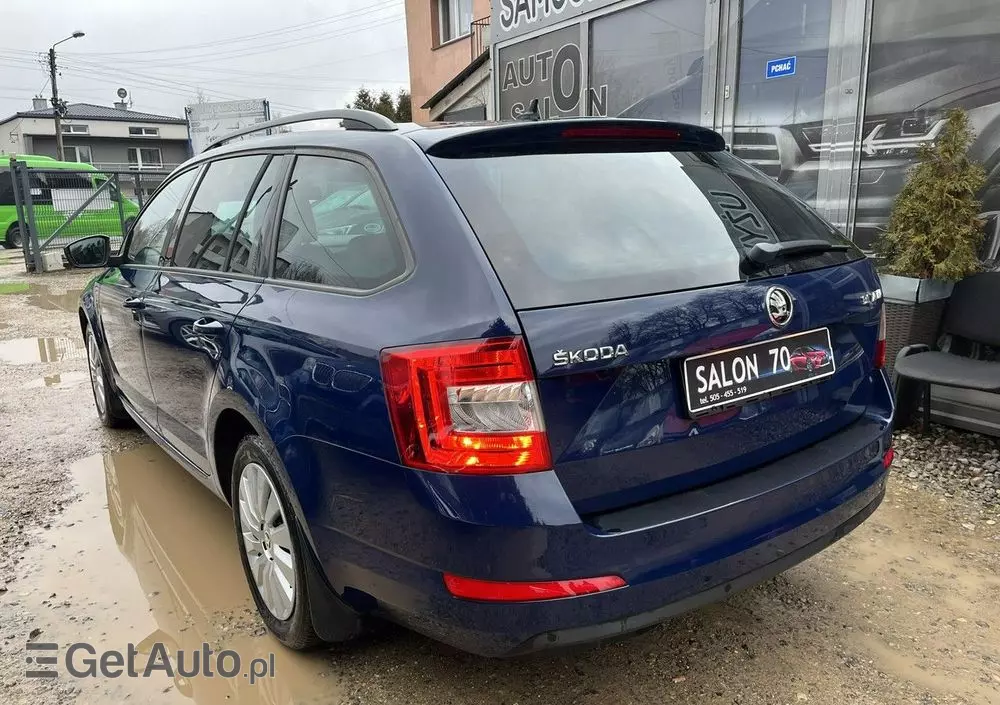 SKODA Octavia 