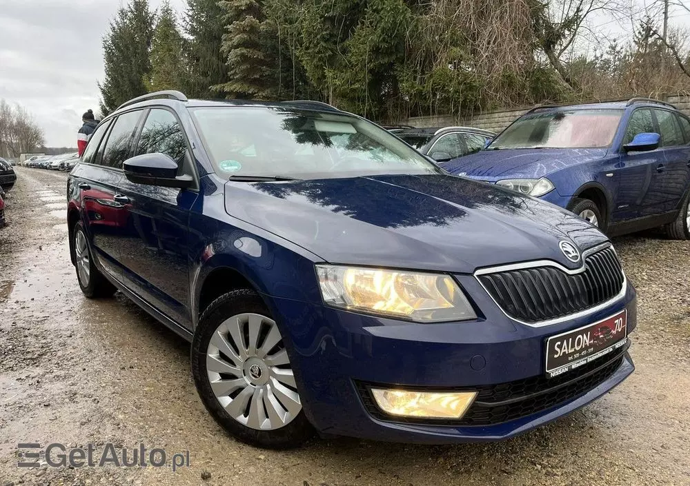 SKODA Octavia 