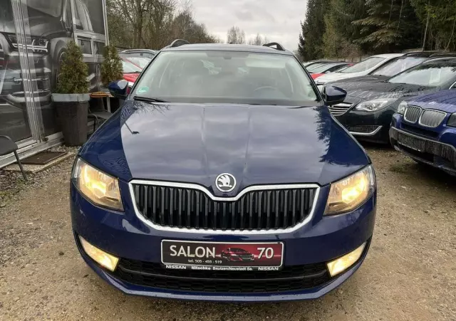 SKODA Octavia 
