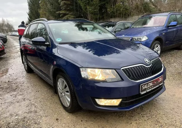 SKODA Octavia 