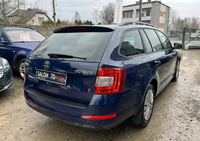 SKODA Octavia 