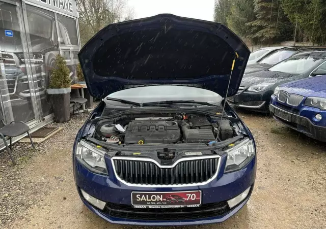 SKODA Octavia 