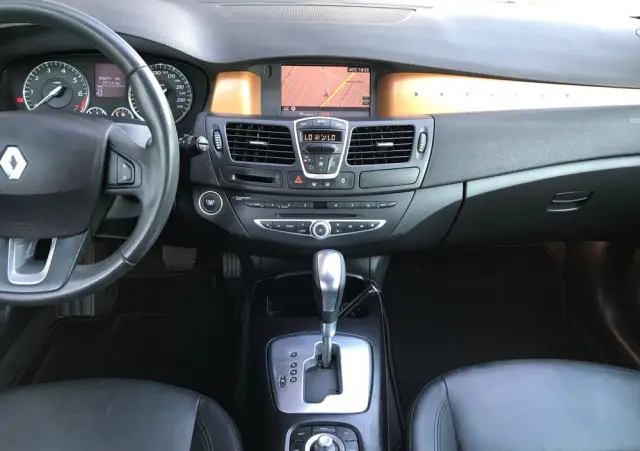 RENAULT Laguna 2.0 16V Turbo Initiale