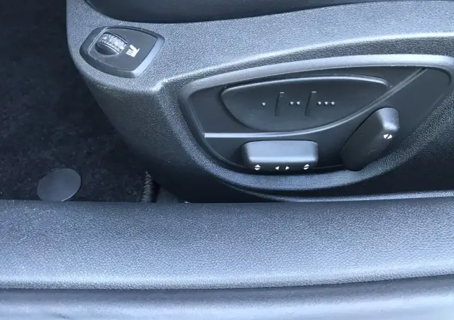 RENAULT Laguna 2.0 16V Turbo Initiale