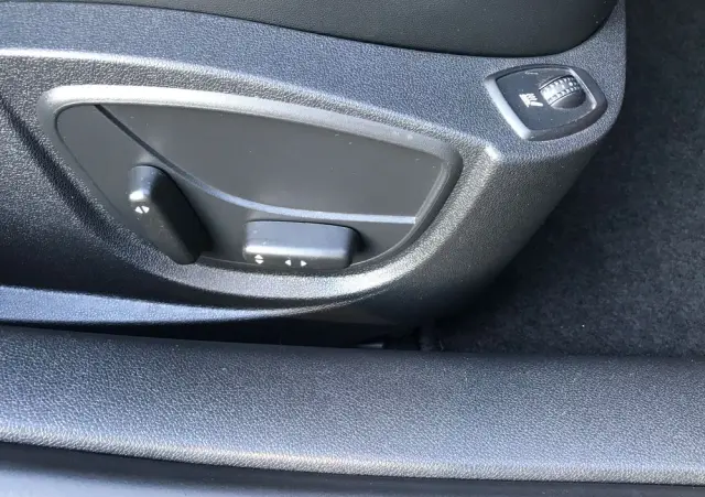 RENAULT Laguna 2.0 16V Turbo Initiale