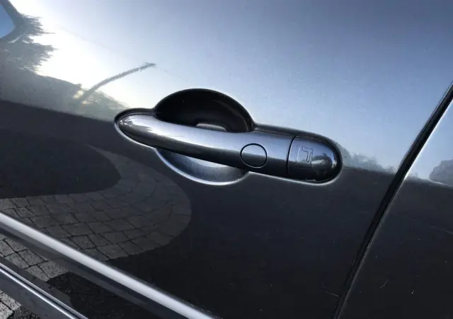 RENAULT Laguna 2.0 16V Turbo Initiale