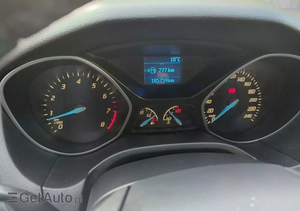 FORD Focus Turnier 1.0 EcoBoost Start-Stopp-System Champions Edition