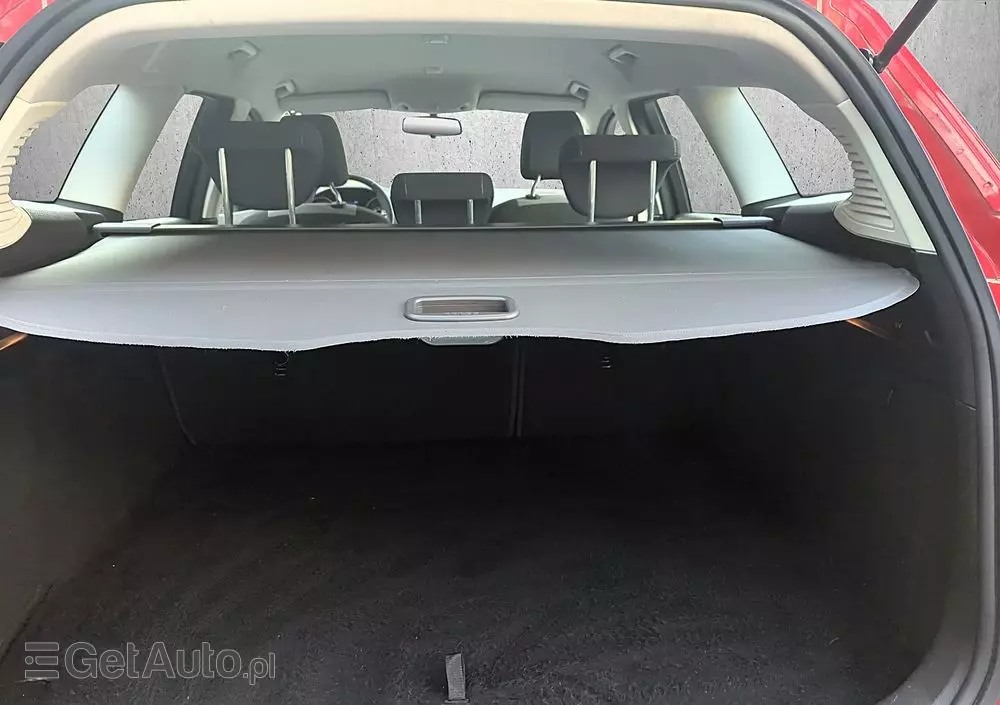 FORD Focus Turnier 1.0 EcoBoost Start-Stopp-System Champions Edition