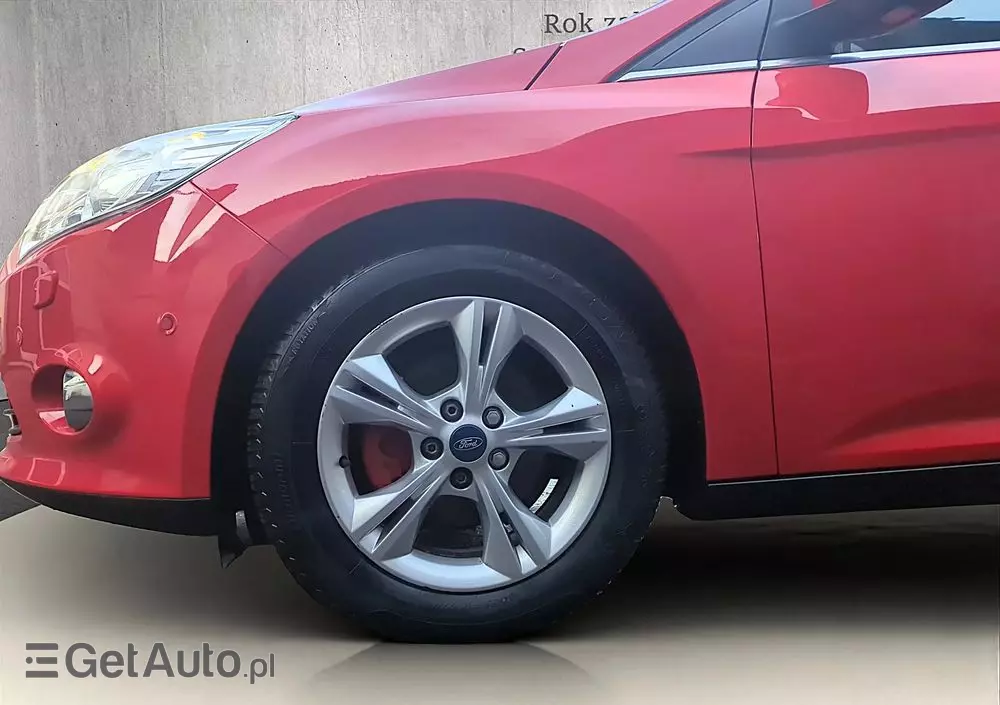 FORD Focus Turnier 1.0 EcoBoost Start-Stopp-System Champions Edition