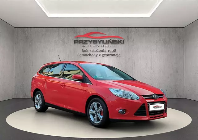 FORD Focus Turnier 1.0 EcoBoost Start-Stopp-System Champions Edition