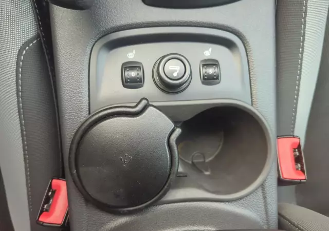 FORD Focus Turnier 1.0 EcoBoost Start-Stopp-System Champions Edition