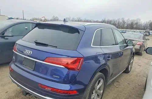 AUDI Q5 