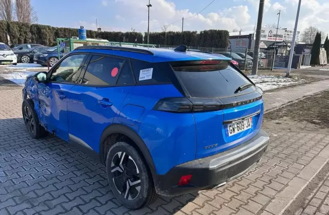PEUGEOT 2008 