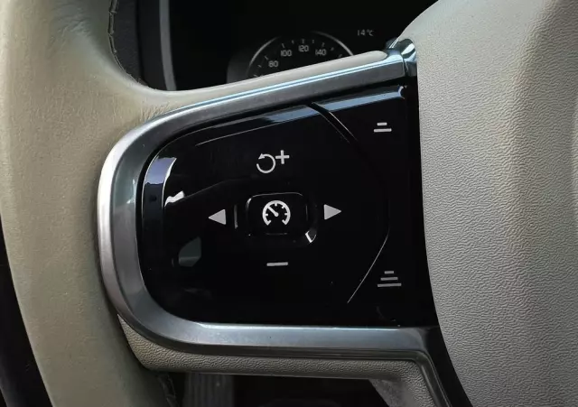 VOLVO V90 D5 AWD Geartronic Inscription