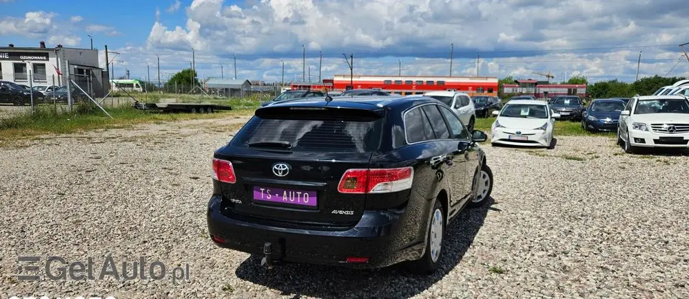 TOYOTA Avensis 1.8 Edition