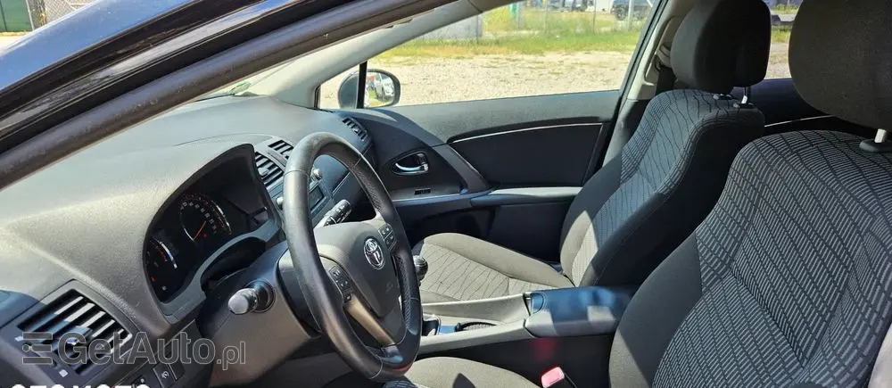 TOYOTA Avensis 1.8 Edition