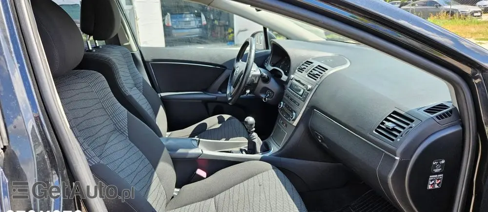 TOYOTA Avensis 1.8 Edition