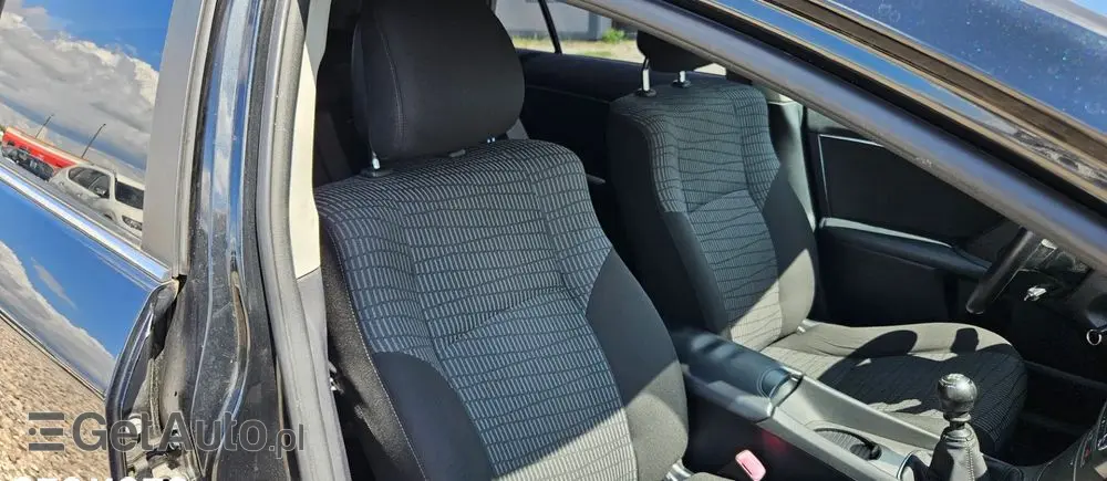 TOYOTA Avensis 1.8 Edition
