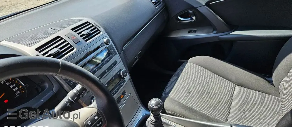 TOYOTA Avensis 1.8 Edition