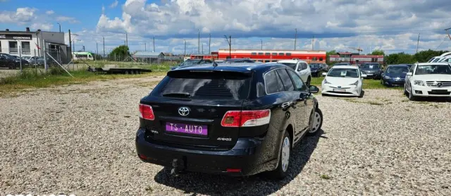 TOYOTA Avensis 1.8 Edition