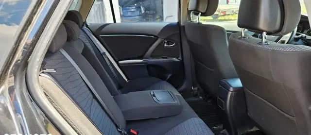 TOYOTA Avensis 1.8 Edition