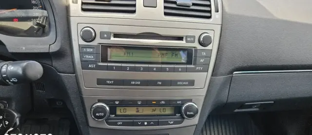TOYOTA Avensis 1.8 Edition