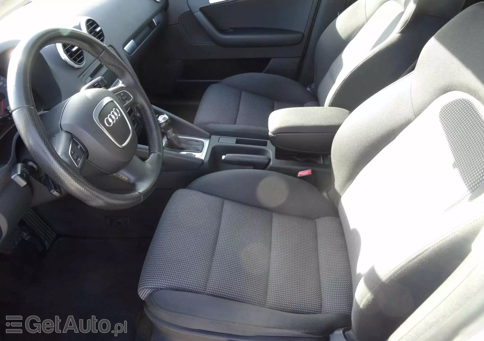 AUDI A3 1.8 TFSI Sportback S tronic S line Sportpaket (plus)