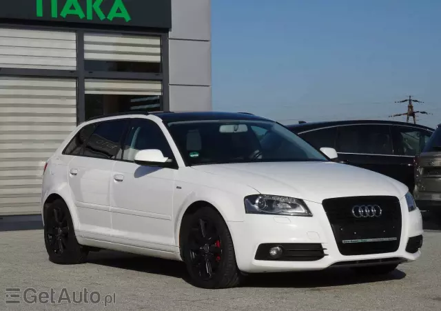 AUDI A3 1.8 TFSI Sportback S tronic S line Sportpaket (plus)