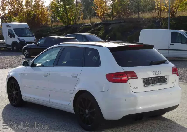AUDI A3 1.8 TFSI Sportback S tronic S line Sportpaket (plus)