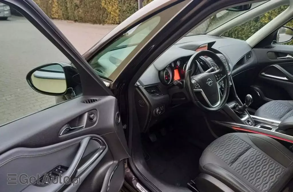 OPEL Zafira 
