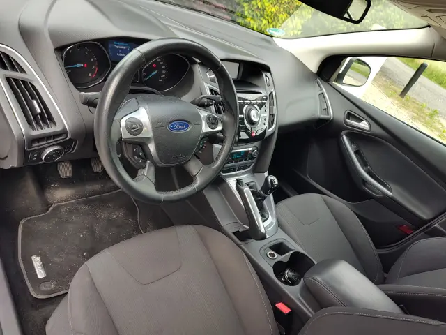 FORD Focus Titanium