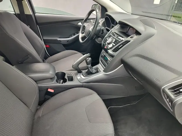 FORD Focus Titanium