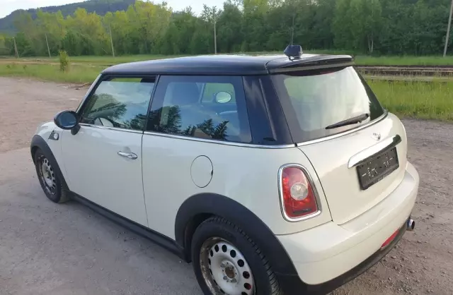 MINI  Mini 