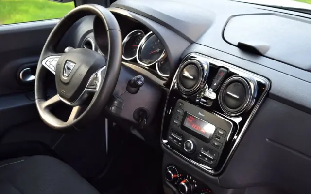 DACIA Lodgy 1.3 TCe Stepway S&S